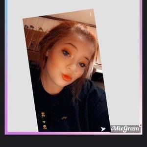 Meet your Posher, Mallory